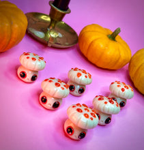 Load image into Gallery viewer, Blood Mushroom Worry Wart