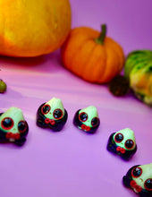 Load image into Gallery viewer, Vampire Garlic Worry Wart