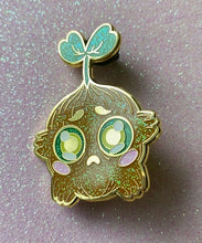 将图片加载到图库查看器,Planter Worry Wart Enamel Pin