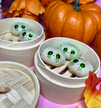 Carica l'immagine nel visualizzatore di Gallery, Glow Dumpling Worry Wart