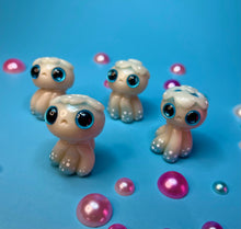 Carica l'immagine nel visualizzatore di Gallery, Jellyfish Worry Wart