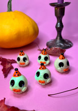 Load image into Gallery viewer, Party Ghost Worry Wart
